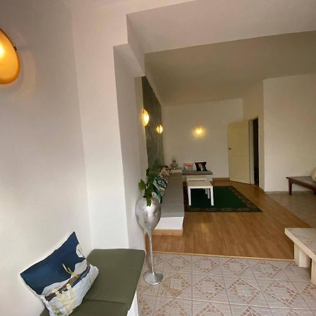 Iguana Guesthouse Lagos Dış mekan fotoğraf